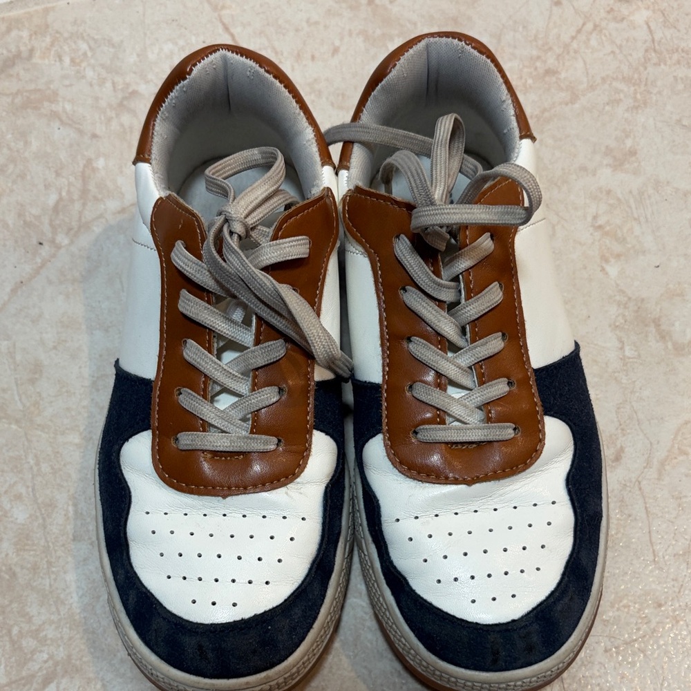 Steve Madden Kids Sneakers in Brown, White, and Black